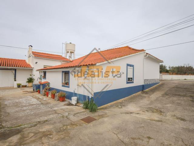 Moradia, Póvoa da Isenta