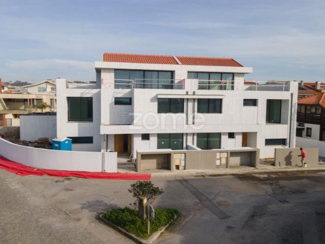 Moradia na Praia da Memória C/Piscina e Vista Mar