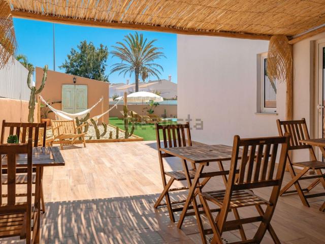 Moradia, Praia da Oura Areias de S. João, Albufeira e Olhos de Água