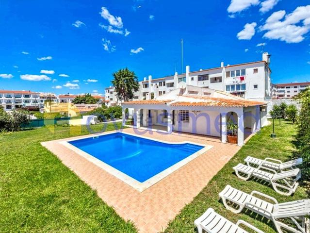 Moradia, Praia da Oura Areias de S. João, Albufeira e Olhos de Água