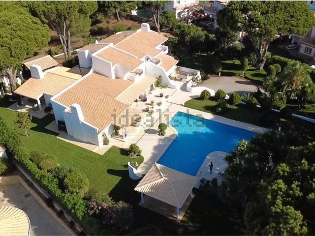 Moradia, Praia da Falésia, Albufeira e Olhos de Água
