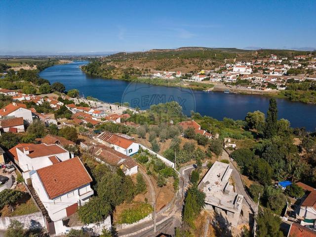 Moradia, Carregueira