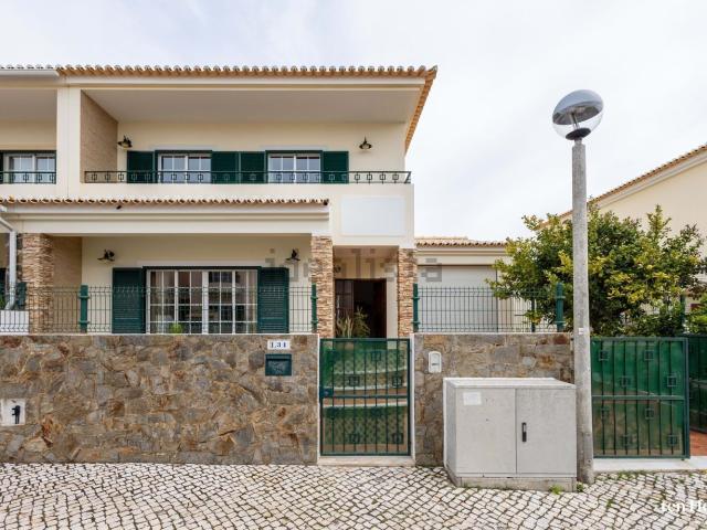 Moradia, Praia Dona Ana, Lagos