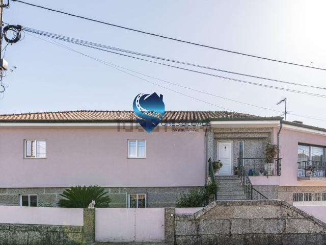Moradia, Prazins Santo Tirso