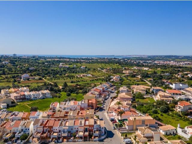 Moradia Premium T4 com Piscina Penina, Portimão