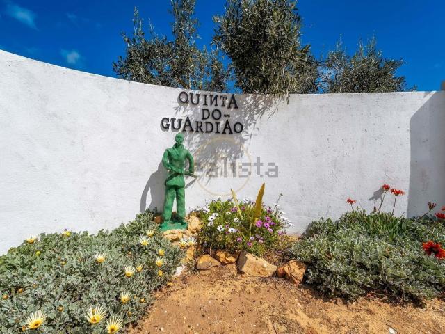 Moradia, Quarteira