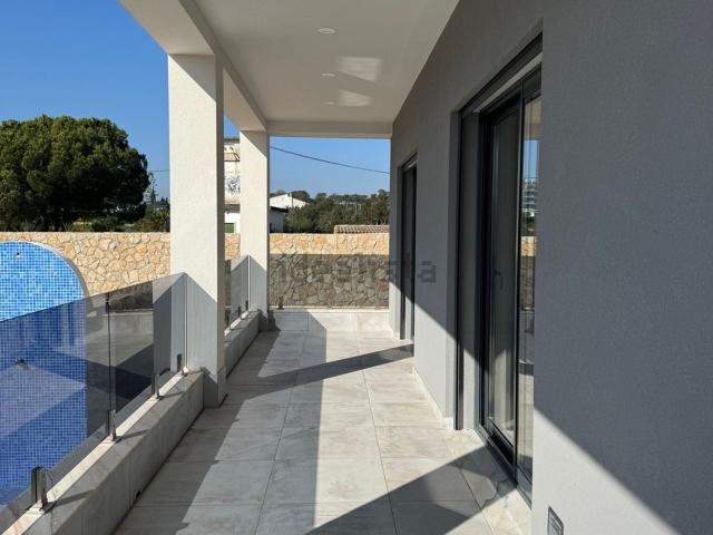 Moradia, Quarteira