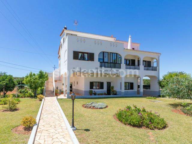 Moradia, Quarteira