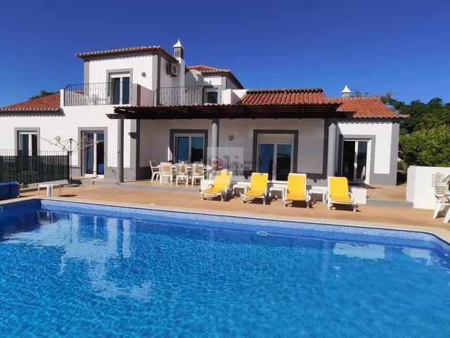 Moradia, Quelfes