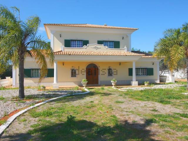 Moradia, Tôr