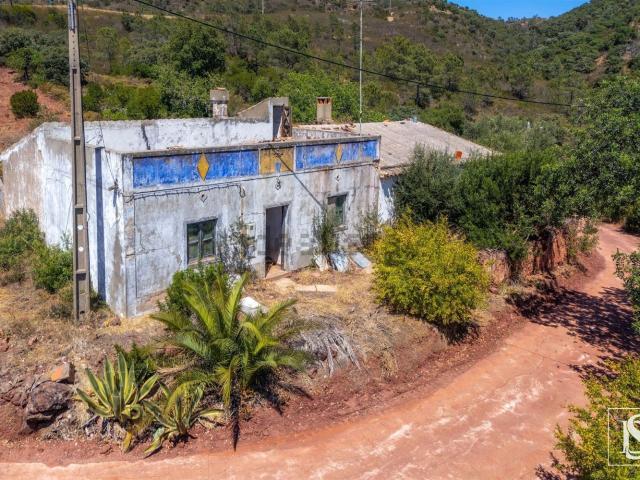 Moradia, Querença