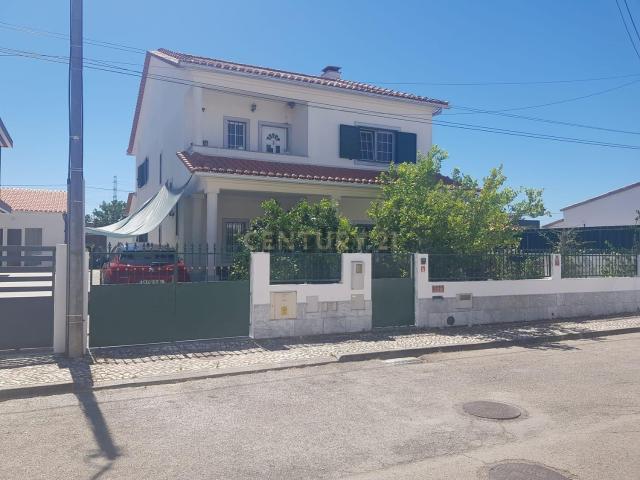 Moradia, Quinta do Anjo