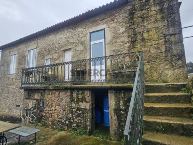 Moradia Rústica em Pedra T4 com Terreno Póvoa de Varzim