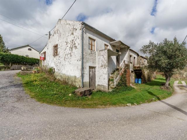 Moradia Rústica T2 / Covilhã, Teixoso