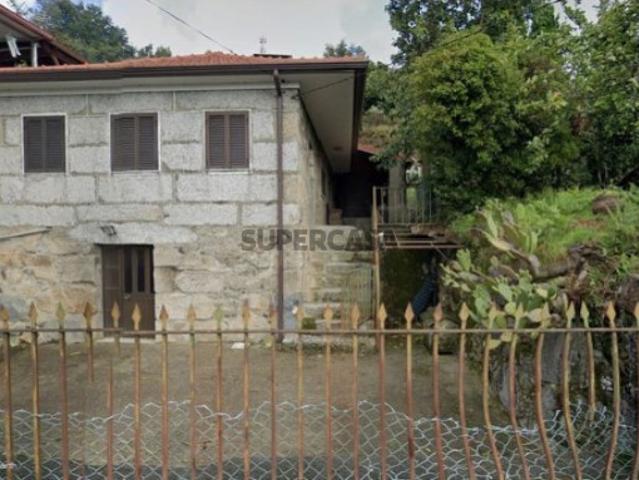 Moradia Rústica T3 em Carvalho Celorico de Basto