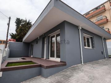 Moradia, Ramada e Caneças