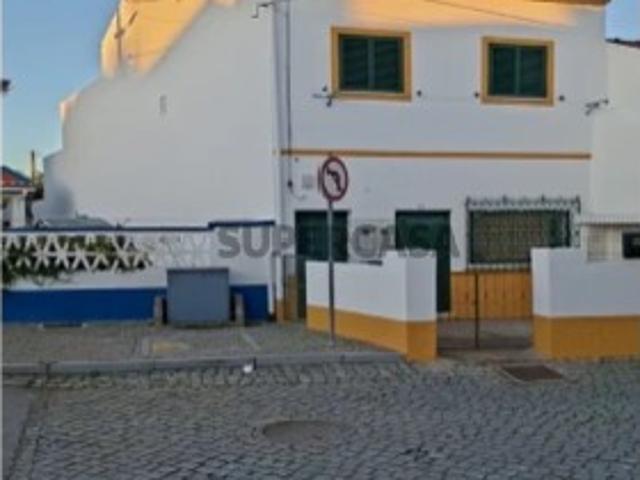 MORADIA R/C E 1.º ANDAR GAVIÃO