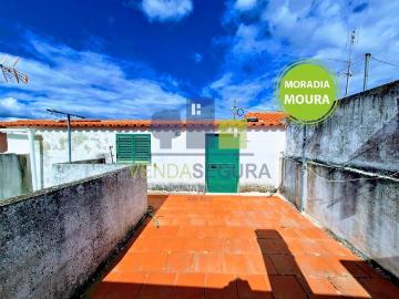 Moradia R/C T2 com Quintal e Terraço | Zona da Salúquia | Moura