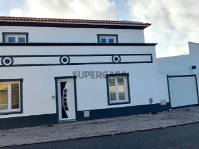 MORADIA RECONSTRUÍDA T6 COM LOGRADOURO NO CENTRO HISTÓRICO DE CASTRO MARIM