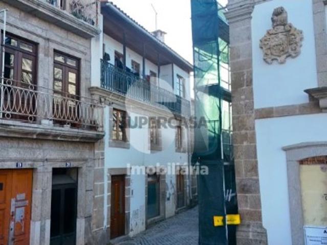 Moradia Recuperada Centro de Murça