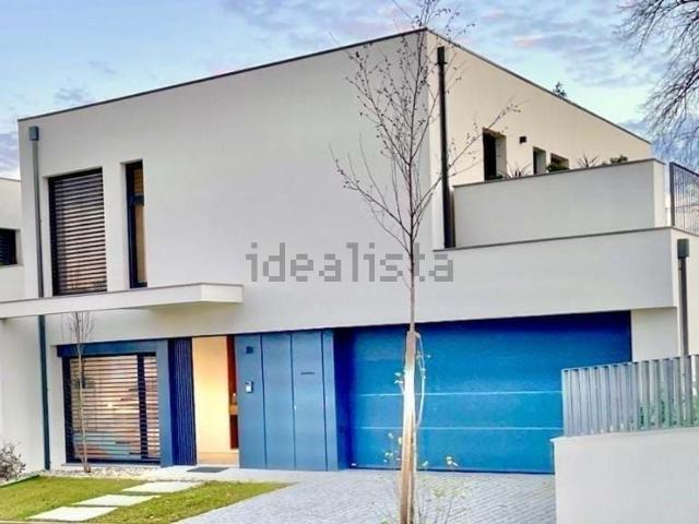 Moradia, Real Dume Semelhe