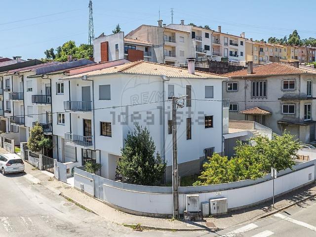 Moradia, Real Dume Semelhe
