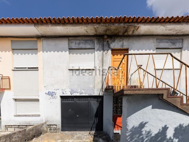 Moradia, Real Dume Semelhe