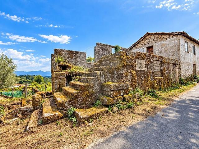 Moradia, Refojos de Basto