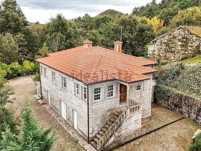Moradia, Refojos de Basto