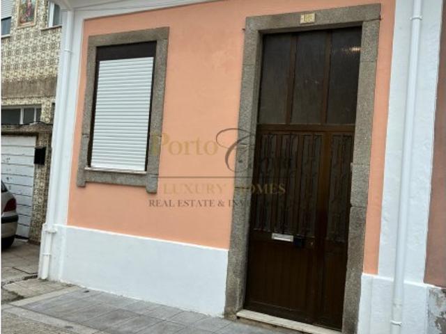 MORADIA REMODELADA COM CHARME | CENTRO HISTÓRICO DE MATOSINHOS