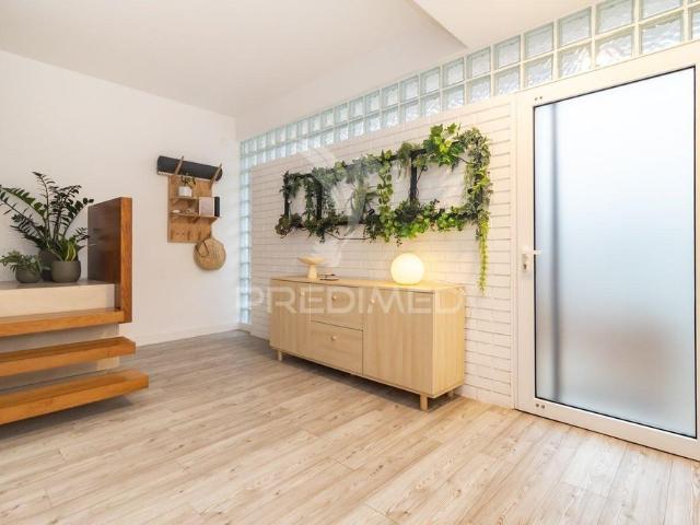 Moradia remodelada t4 com garagem