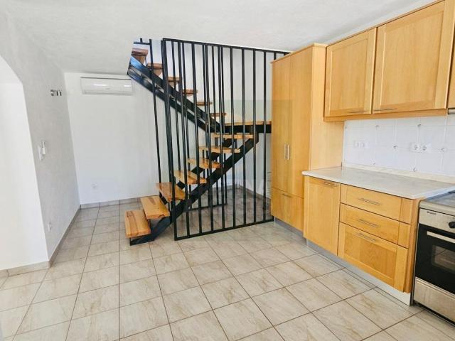 Moradia Renovada com terreno