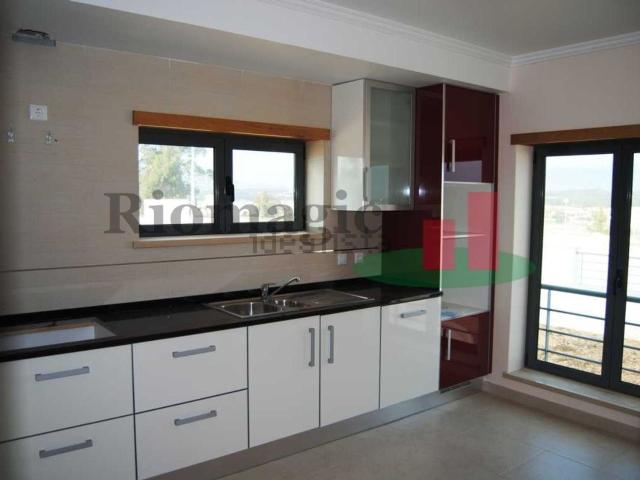 Moradia, Rio Maior
