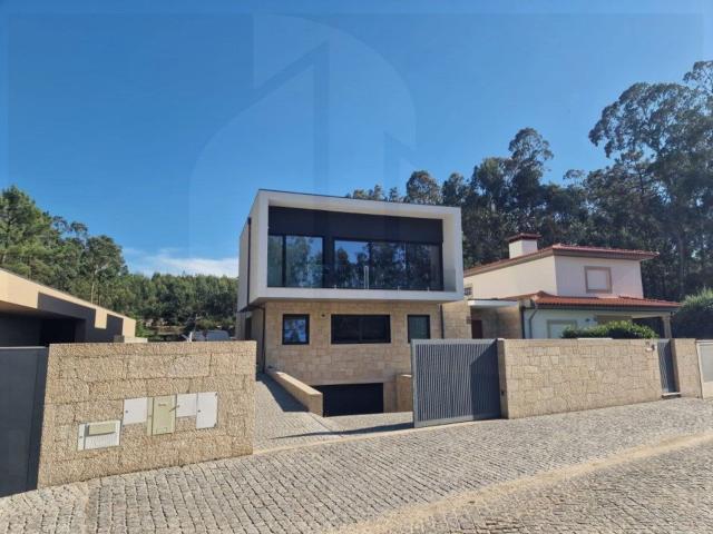 Moradia, Rio Mau