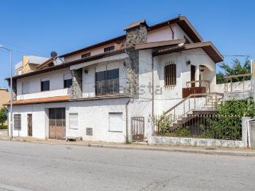 Moradia, Rio Meão