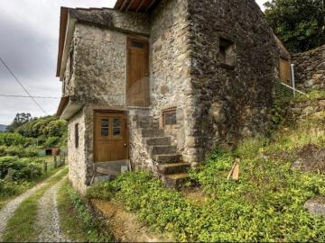 Moradia, Rocas do Vouga
