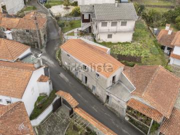 Moradia, Rocas do Vouga