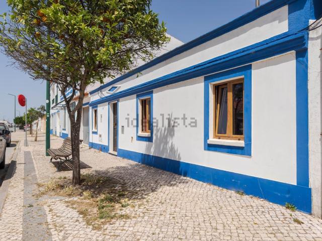 Moradia, Rogil