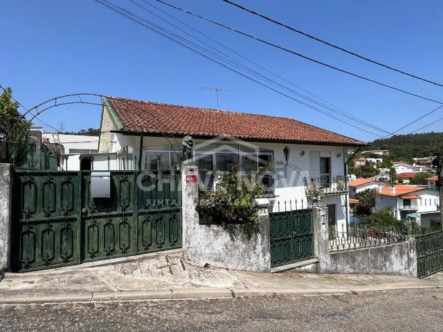 Moradia, Romariz