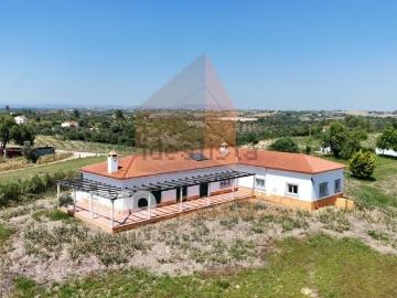Moradia, Romeira e Várzea