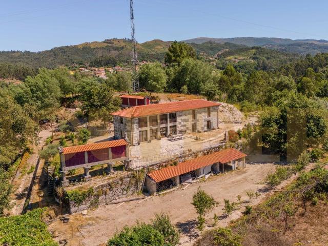 Moradia, Rossas