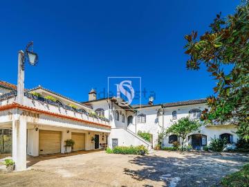 Moradia, Santo Tirso Couto Burgães
