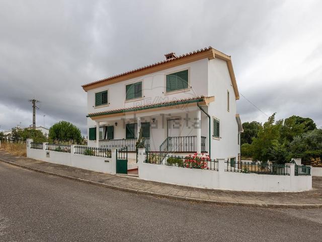 Moradia, São Vicente São João Alferrarede