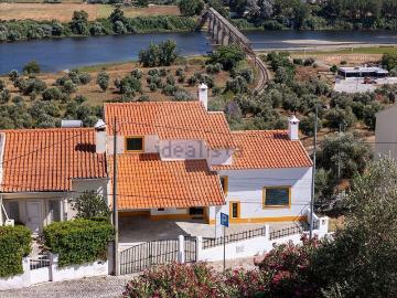 Moradia, São Vicente São João Alferrarede