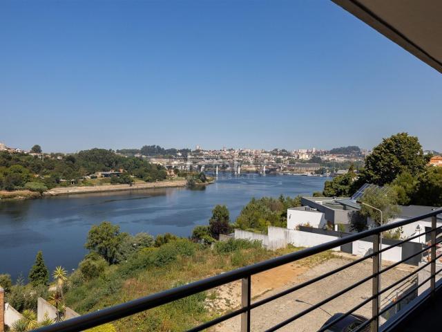 Moradia, São Cosme Valbom Jovim