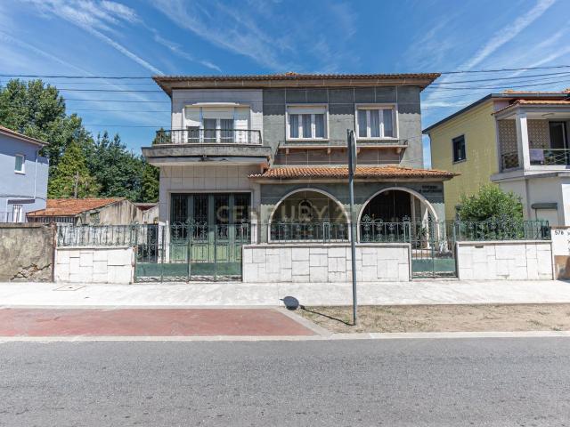 Moradia, São Cosme Valbom Jovim