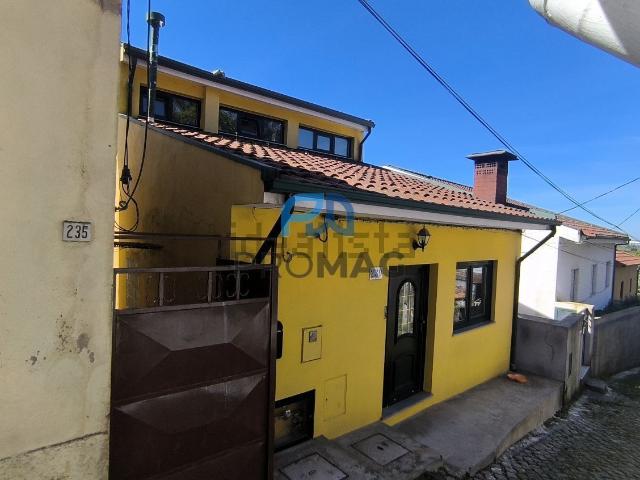 Moradia, São Cosme Valbom Jovim