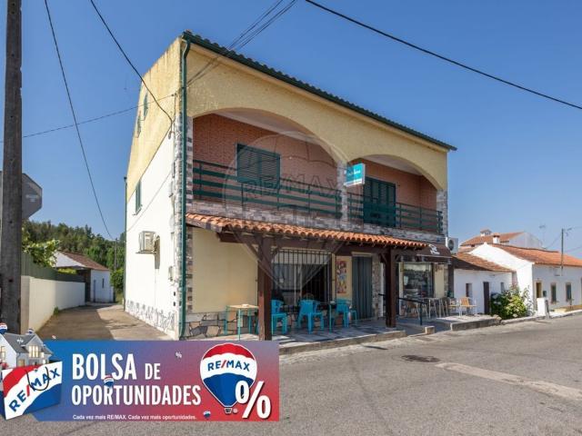 Moradia, São Facundo e Vale das Mós