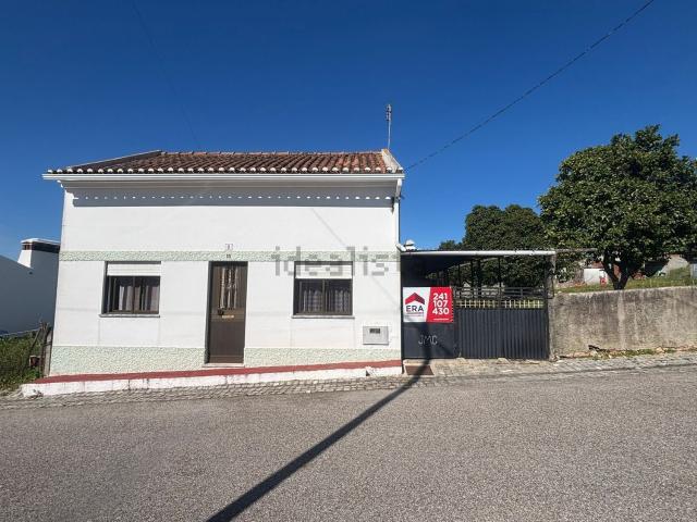 Moradia, São Facundo e Vale das Mós