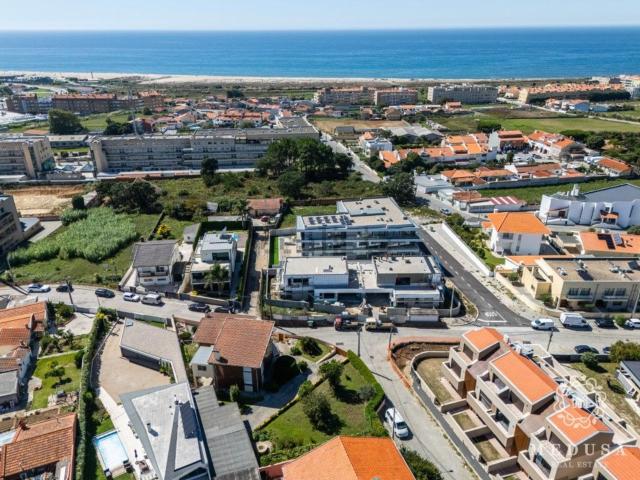 Moradia, São Felix da Marinha